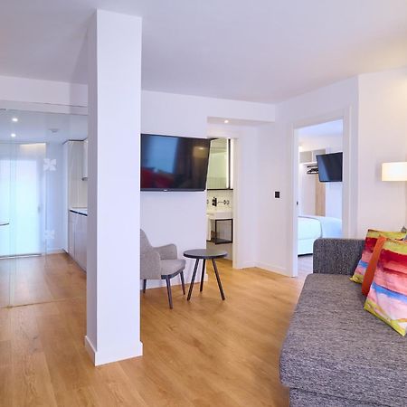 Apartamentos Luna Suites Гранада Екстериор снимка
