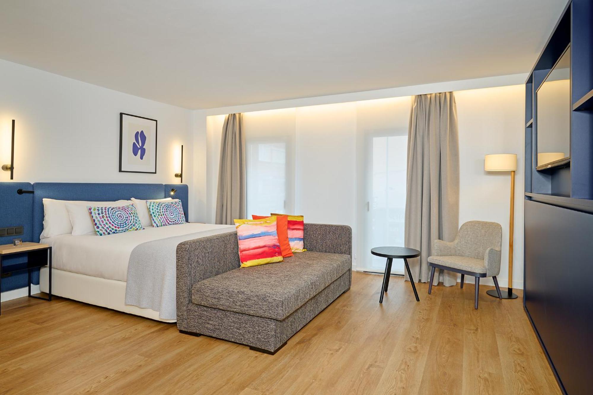 Apartamentos Luna Suites Гранада Екстериор снимка