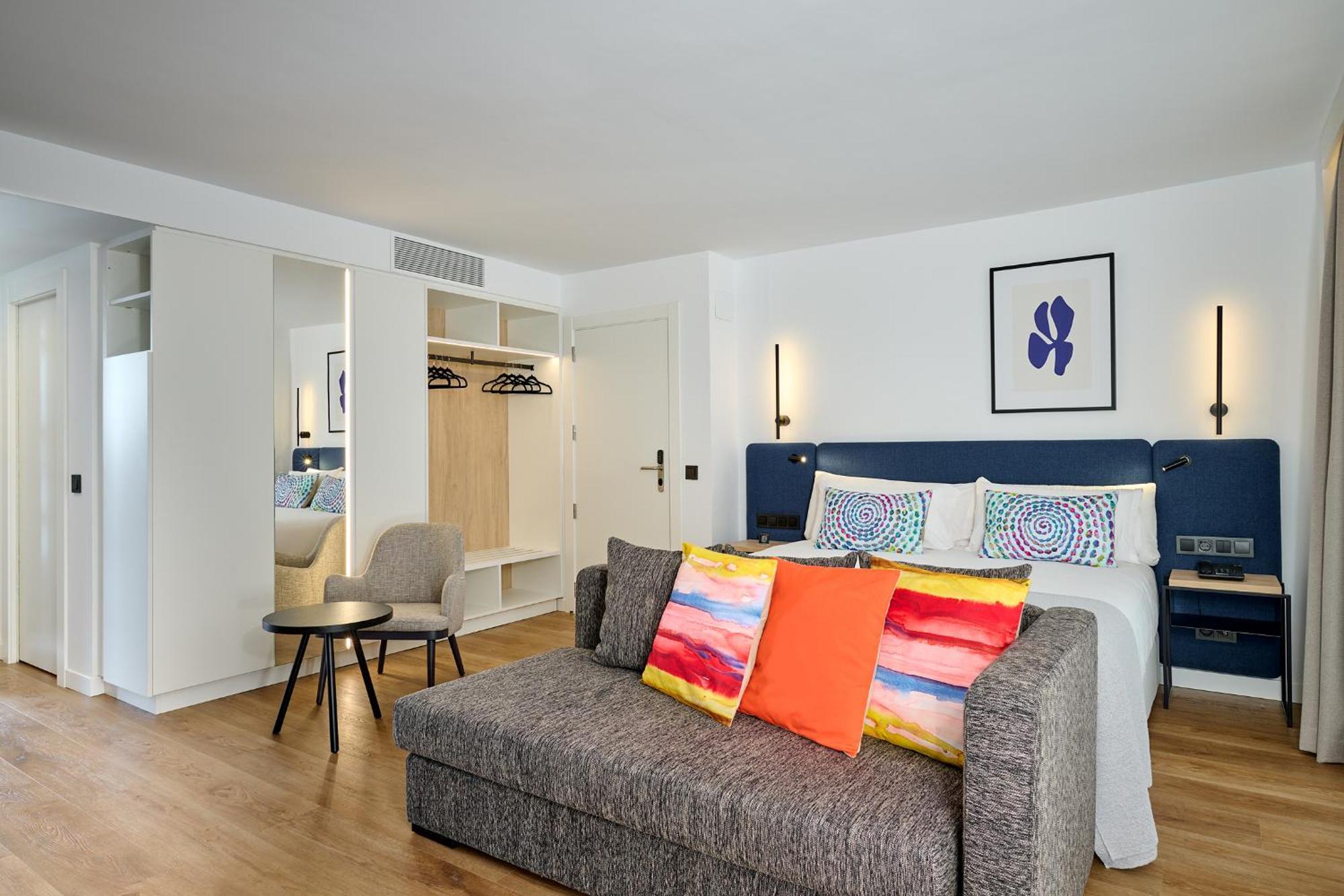 Apartamentos Luna Suites Гранада Екстериор снимка