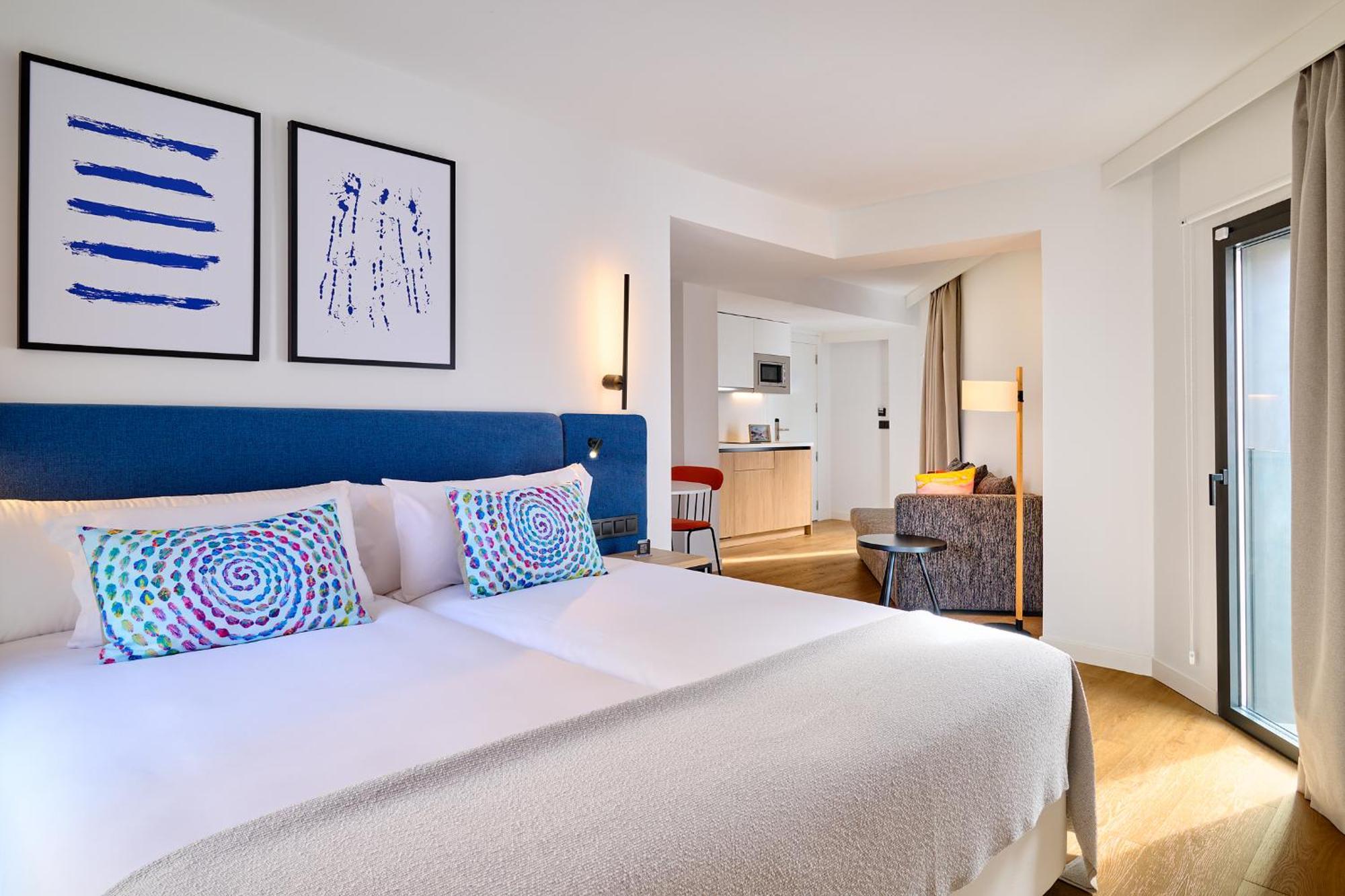 Apartamentos Luna Suites Гранада Екстериор снимка