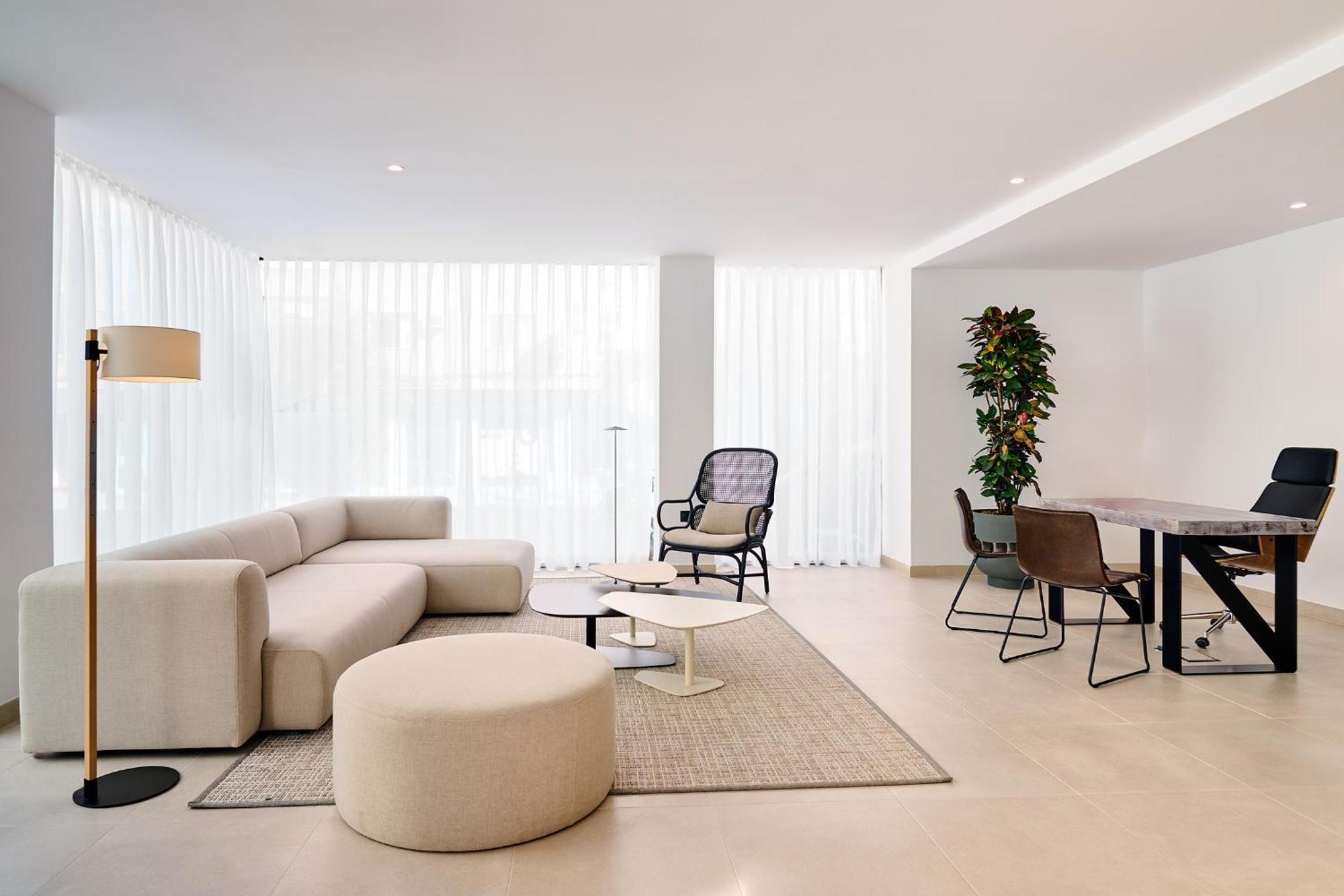Apartamentos Luna Suites Гранада Екстериор снимка