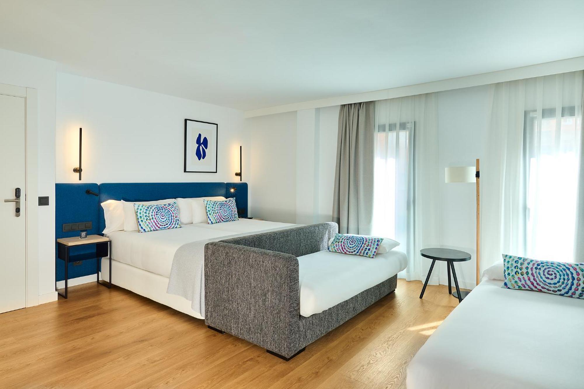 Apartamentos Luna Suites Гранада Екстериор снимка