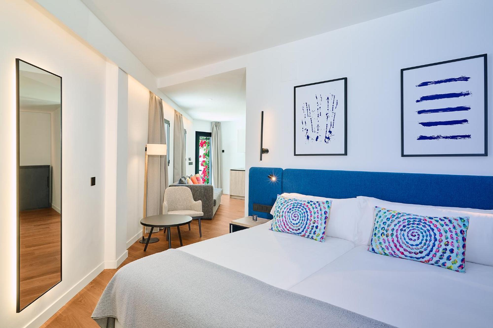 Apartamentos Luna Suites Гранада Екстериор снимка