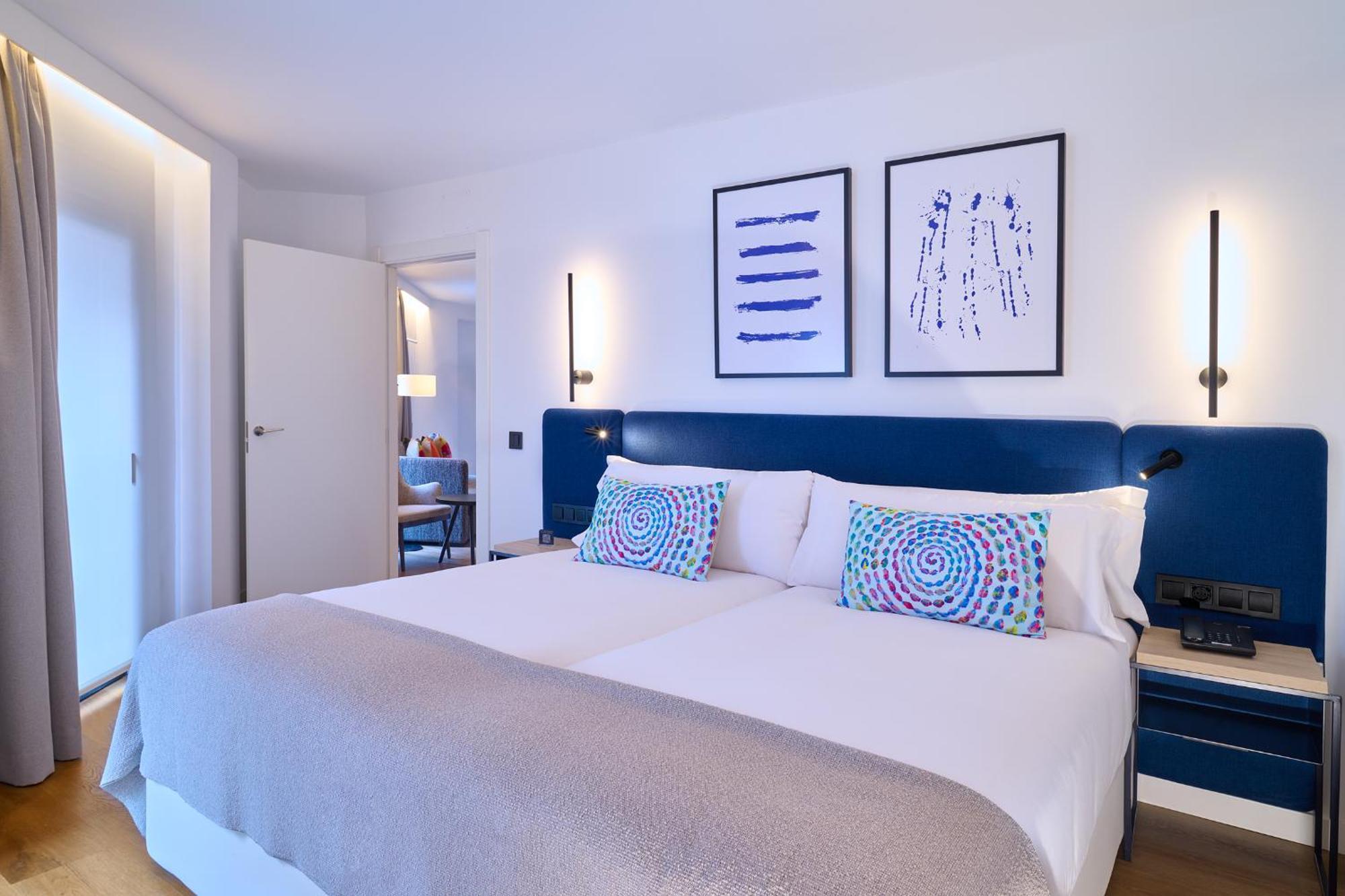 Apartamentos Luna Suites Гранада Екстериор снимка